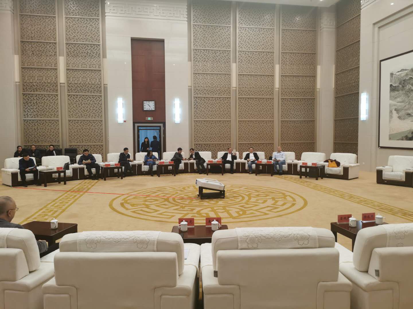 孟凡利会见中国产业发展研究院与福建省内蒙古商会考察团 孟凡利会见中国产业发展研究院与福建省内蒙古商会考察团